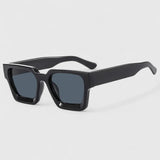 Izadora - Elegant Sunglasses