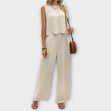 Valeria - Vest with Petals and Pants